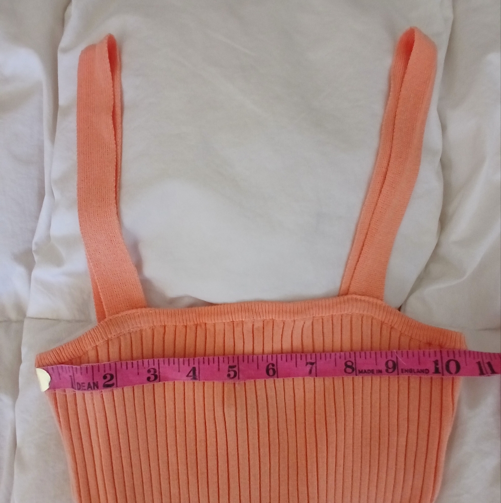 Unworn- Peach Ribbed Knit 80% Rayon/ NylonTank Top - Picture 4 of 7